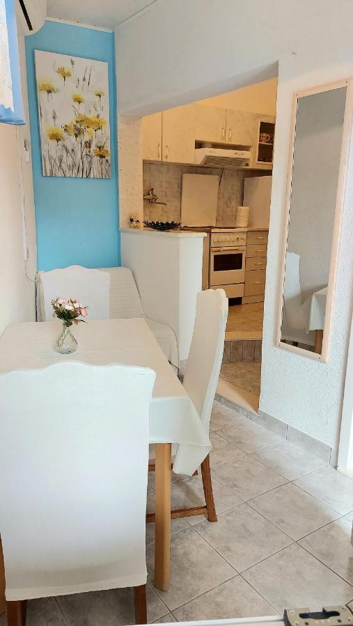 Apartment Jerolima Dugi Rat Luaran gambar