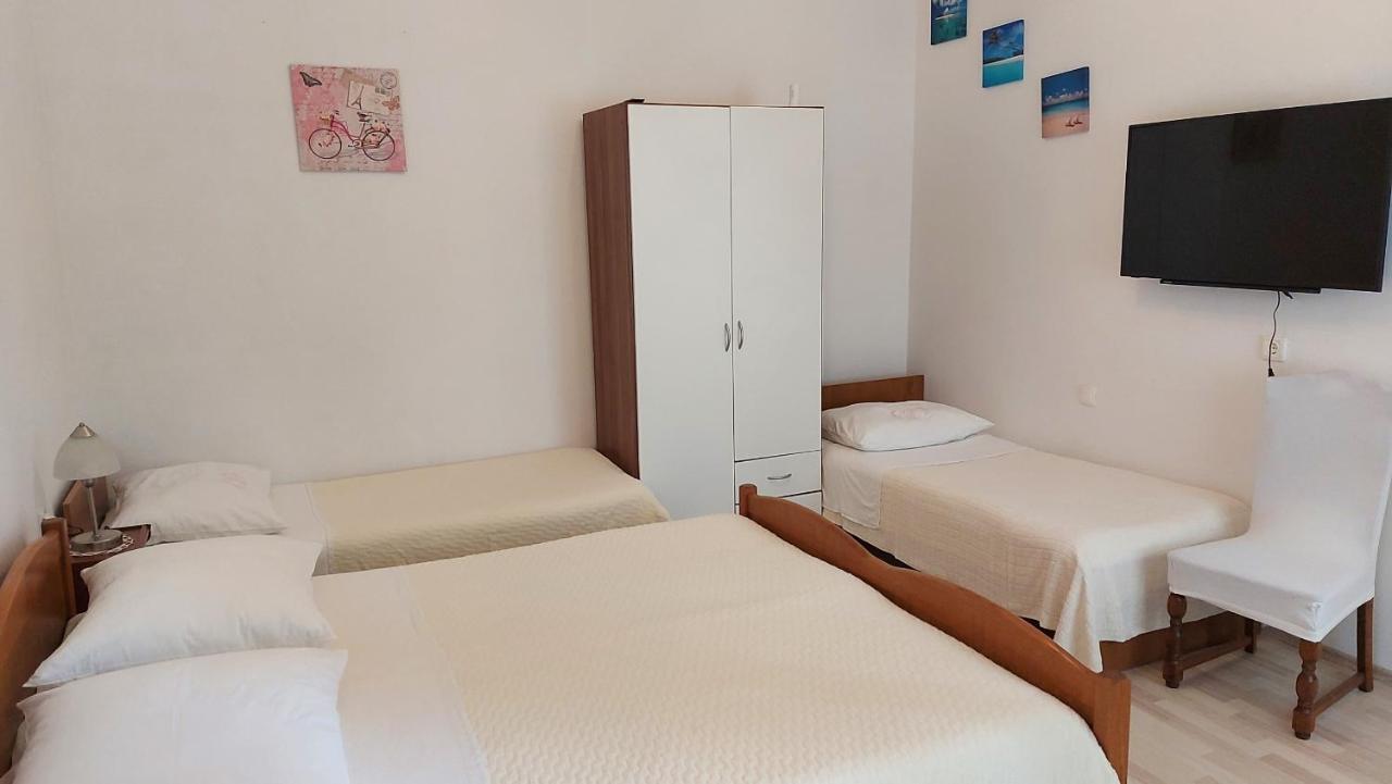 Apartment Jerolima Dugi Rat Luaran gambar