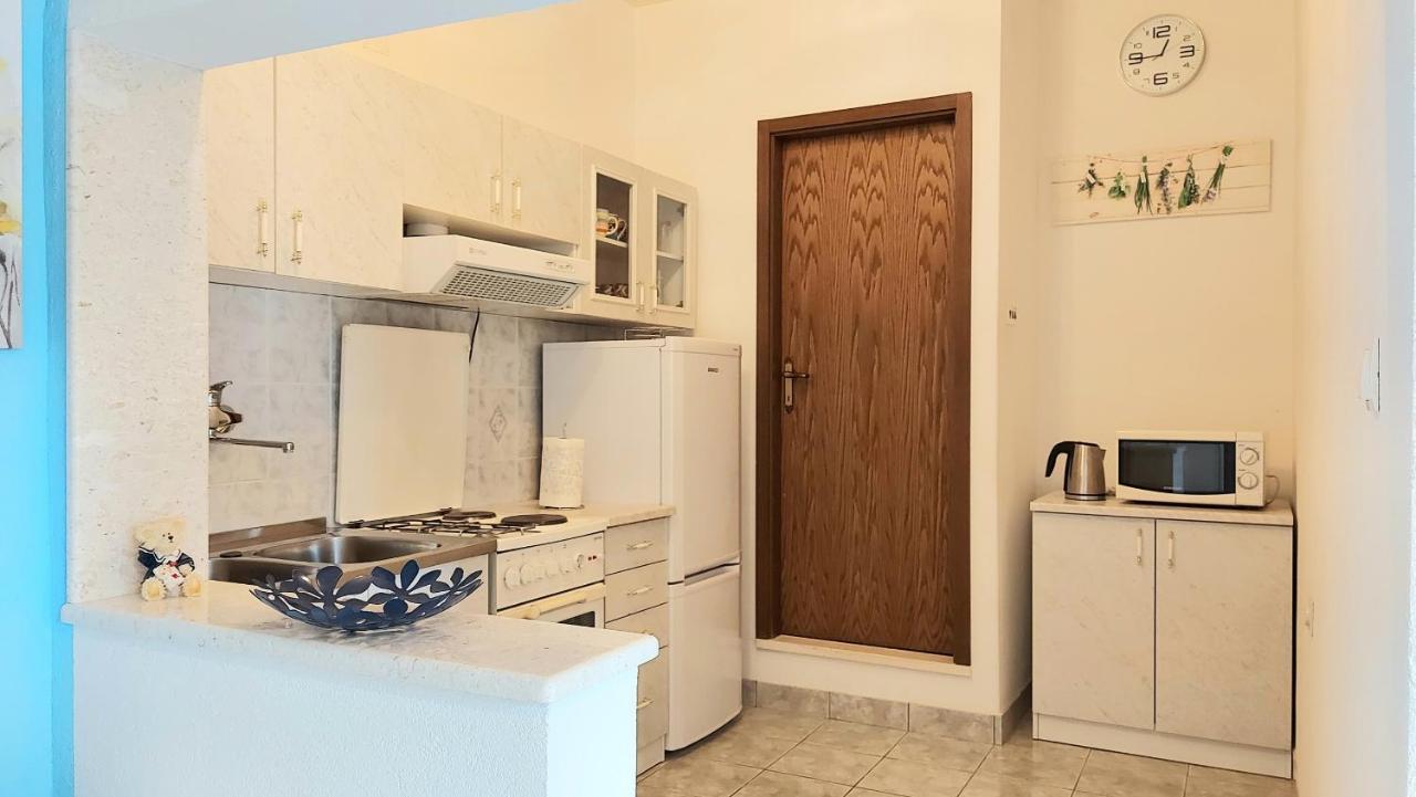 Apartment Jerolima Dugi Rat Luaran gambar