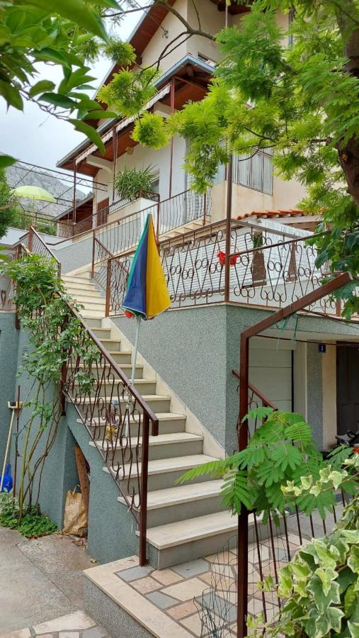 Apartment Jerolima Dugi Rat Luaran gambar